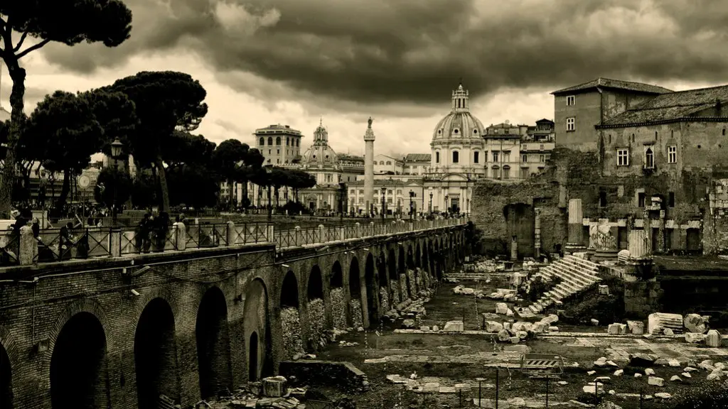 What are the famous buildings in ancient rome?