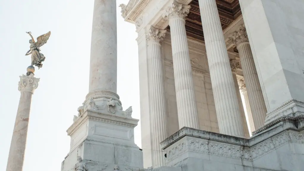 What does bread and circuses mean in ancient rome?