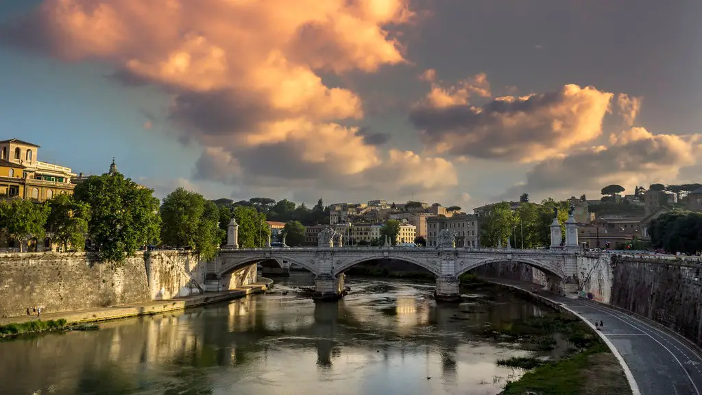 Were there glass wine goblets in ancient rome?