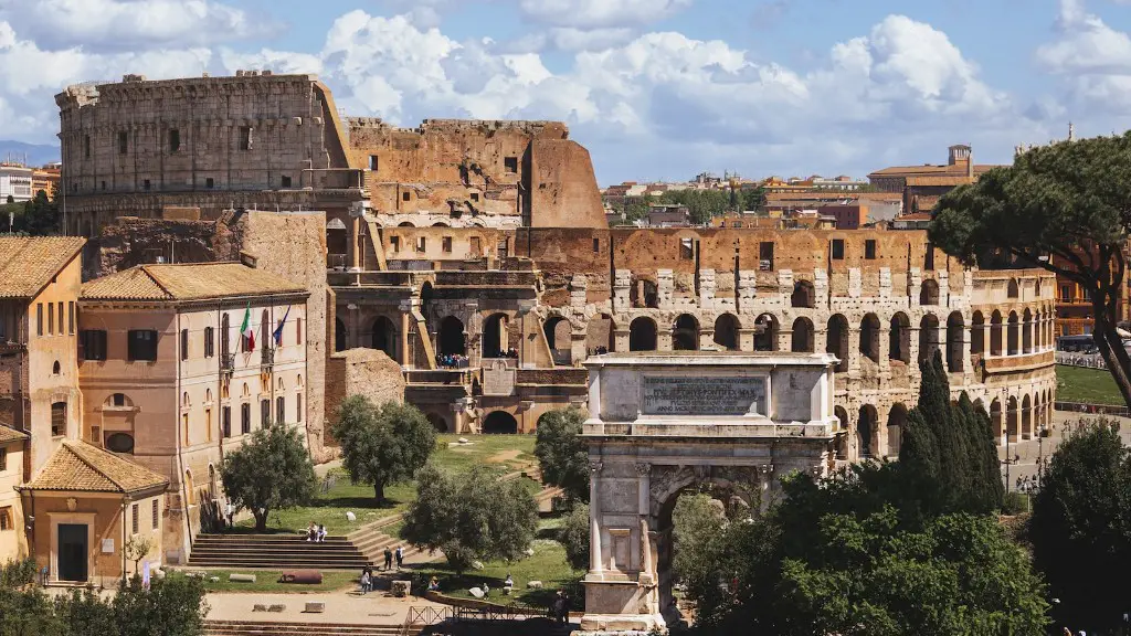 What did ancient romans use to scuplpt with?