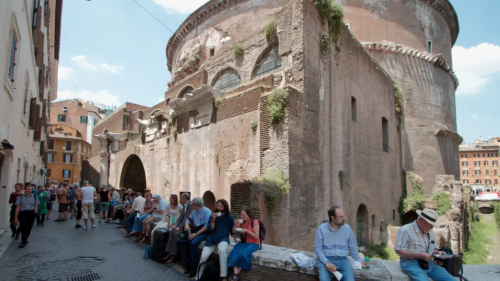 How did the ancient romans benefit from mountain ranges?