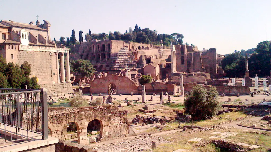 Where Did Emperors Live In Ancient Rome